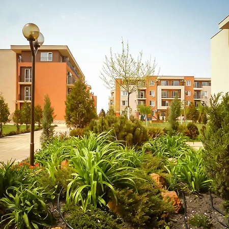 Апартамент Visit Orchid Fort *